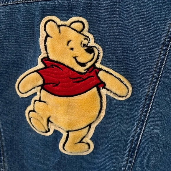 DISNEY WINNIE THE POOH embroidered denim YOUTH jean vest jacketYOUTH MEDIUM🍯
